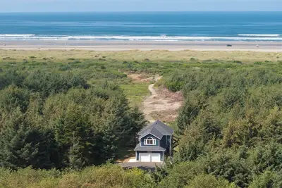 Image de Ocean Front, Walk to Beach, Fenced For Dogs, Vacation Beach House
