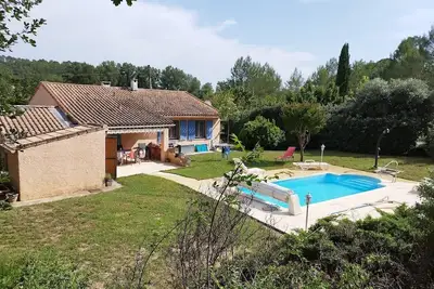 Image de Maison en provence verte classée ⭐⭐⭐, climatisée, 3 chambres, piscine privée