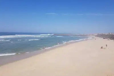 Image de Appartement au Bord de L'océan-plage au Pied de la Résidence