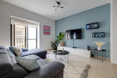 Seaside Bliss - 3br Holiday Apartment, Sliema