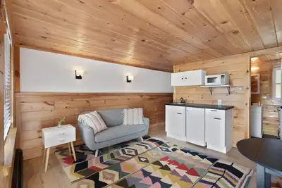 Image de Luxury Apartment - 2 mins to Whiteface Mt. + Beach