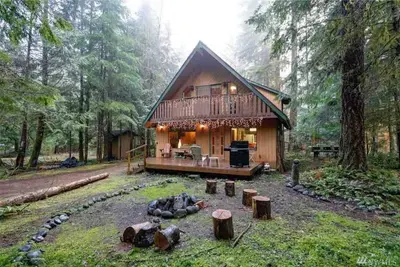 Image de Cozy Mt. Baker Cabin, Wi-Fi, Sleeps 6-8, Pets Ok