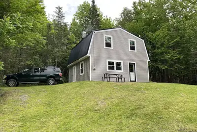 Image de Lake Lodge with access to Atv trails and beach on Moosehead Lake.