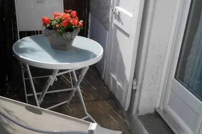 Image de Appart** dans villa en centre ville, parking privé inclus