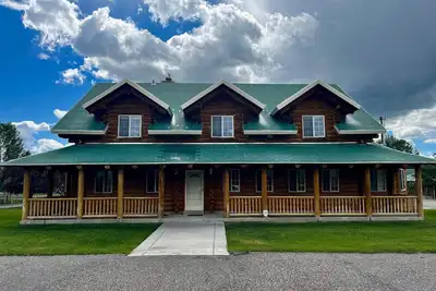 Image de Country Cabin 25 Acres w/pond