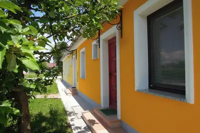 Image de Apartment Antonia\/Remodeled historical cottage\/very close to natural spa