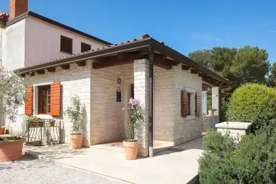 Image de Superbe maison Ă Novigrad avec WiFi