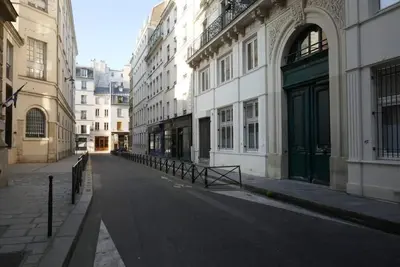 Image de Les Frères Montgolfier - Le Marais - Arts et Métiers - 80m²