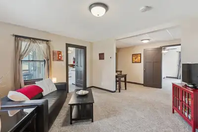 Image de Jasmine Apartment - 3 Blocks from Lake Pepin
