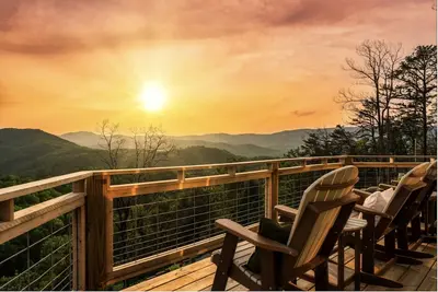 Image de *5 Star* Private Cabin-Epic Views-Large Pool