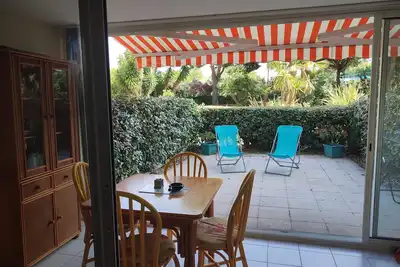 Image de Appartement en RdJ, Clim, piscine, proche plage Richelieu