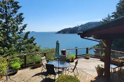 Image de Ocean & Mountain View Cabin