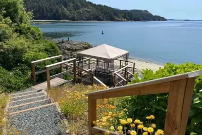 Image de Amazing oceanfront with beach access