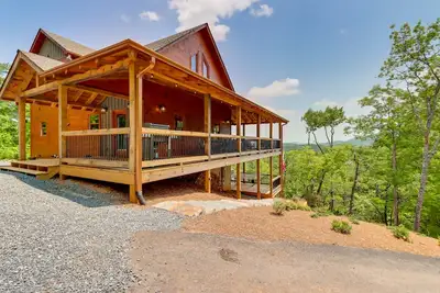 Image de Blue Ridge Vacation Rental w/ Deck & Game Room!