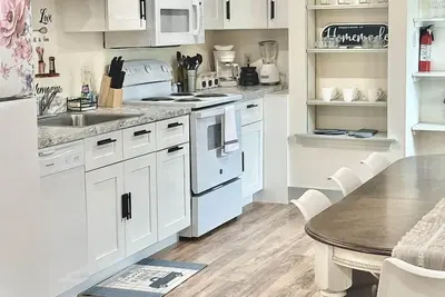 Image de 2br Sunshine Town Condo