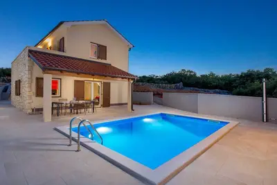 Image de Villa Maestral with a heated pool, fitness & Seaview
