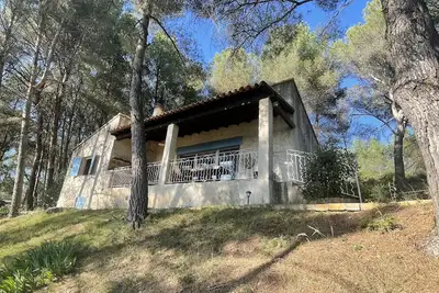 Image de Maison au calme sous les pins.