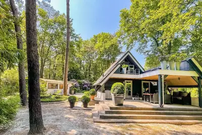 Image de Belle maison à Meijel avec WiFi
