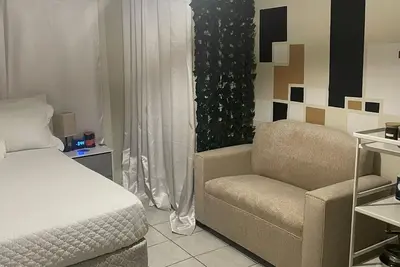 Image de In town Studio Apartment /In historical area Pets-Friendly