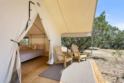 Image de Starry Nights and Firelit Memories in Hill Country