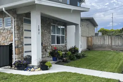 Image de New Penticton town house - Central location