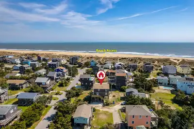 Image de Sleeps 16! 1 Minute Walk To Beach!