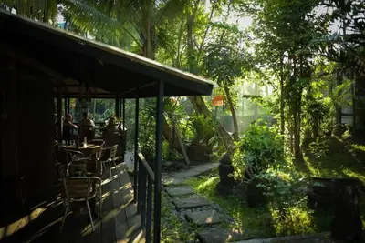 Image de Antique Place Hidden In The Center Of Canggu