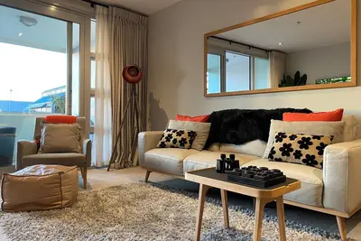 Magic Sunsets & Waterfront Views Apartment