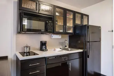 Image de Prime Location in Santa Ana! 4 Modern Units, Pet-friendly, Full Kitchen!