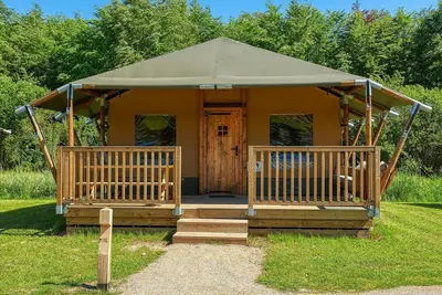 Image de 5-person Lodge with its own kitchen, bathroom and hotel-quality beds