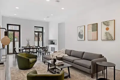 Image de Chelsea Canvas Ii by RoveTravel | Large 3br Duplex