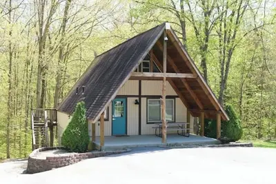 Image de Stunning Aframe Cabin with Deck