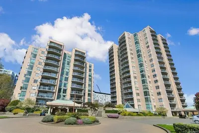 Image de #129 Two Bedroom condo, downtown Victoria
