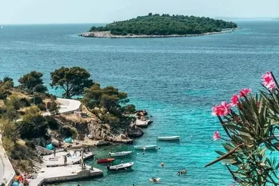 Image de Maison de vacances Primosten pour 1 - 5 personnes avec 2 chambres à coucher - Maison mitoyenne