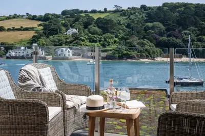 Image de The Lofthouse - a luxury waterside apartment