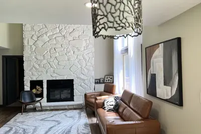 Image de The Woods Estate - walk to Road America & near  Kohler Golf  ~ Modern Luxury