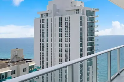 Image de Ocean View 2 bed 16th floor on the beach