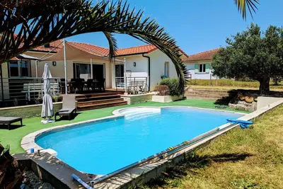 Image de Maison 3 ch 1 bureau 140 M2 avec piscinesur saugnac et cambran
