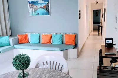 Image de Apartamento a 2 Quadras da Praia da Enseada. Ambiente Aconchegante e Familiar
