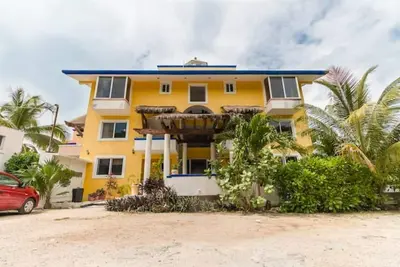 Image de 3 Bedroom Beachfront Condo Arena @ Casa Bonita