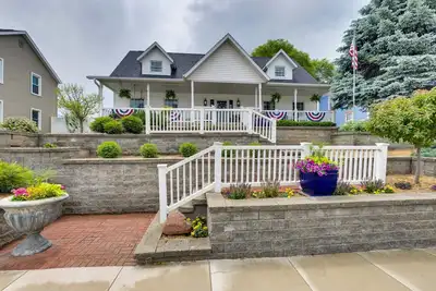 Image de Waverly Vacation Rental w/ Game Room & Patio!