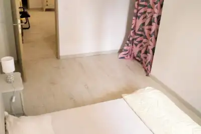 Image de Appartement Spacieux Refait à Neuf, à 10 Minutes de Pézenas