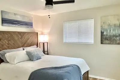 Image de 2Br Getaway- Walk to Lake Livingston and Marina