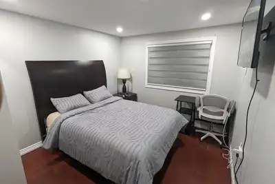 Image de Amazing 6-bed, 3 full bath home in a quiet neighborhood.