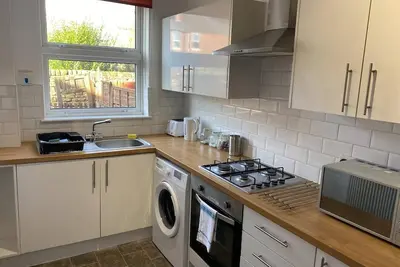 Image de Isandula Road - Vast 3bedroom Terraced House with Garden area & courtyard