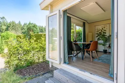 Image de Cozy Chalet on the edge of the Veluwe forest.