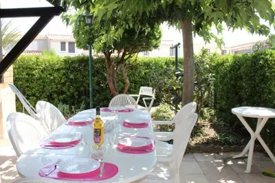 Image de Pavillon près plage pour 4 pers. avec terrasse, parking et wifi, animaux acceptés - Gruissan