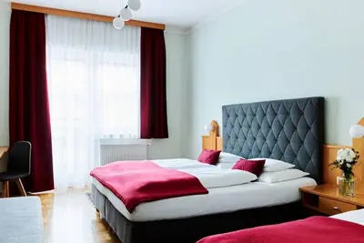 Image de Mehrbettzimmer Komfort 3-4 Nächte - Hotel Garni Thermenoase