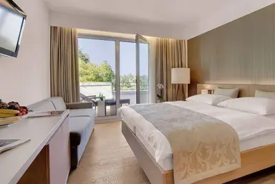 Image de Doppelzimmer Design - 1 Nacht - Thermenhotel Stoiser