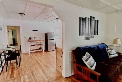 Image de Adk Lux Suite Downtown 1br/1ba